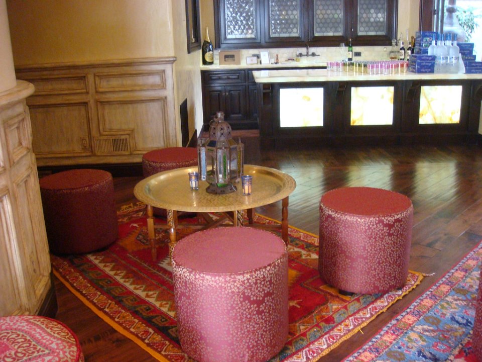 Rent Moroccan Decor